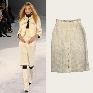 CHANEL 07A Skirt FR 40 | Cream Wool Tweed, Gold Chain Waist, Silk Lined, NWT